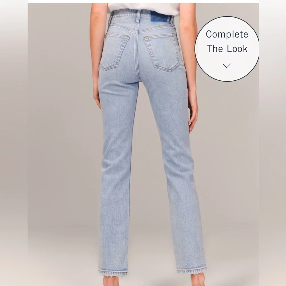 Abercrombie Ultra High Rise Straight Jean - Picture 3 of 4